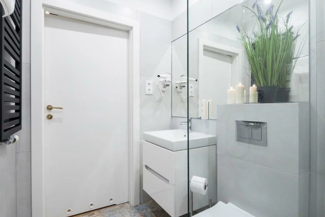Beautiful Cracow Apartments By Cozyplace Krakov 0*,  Polsko